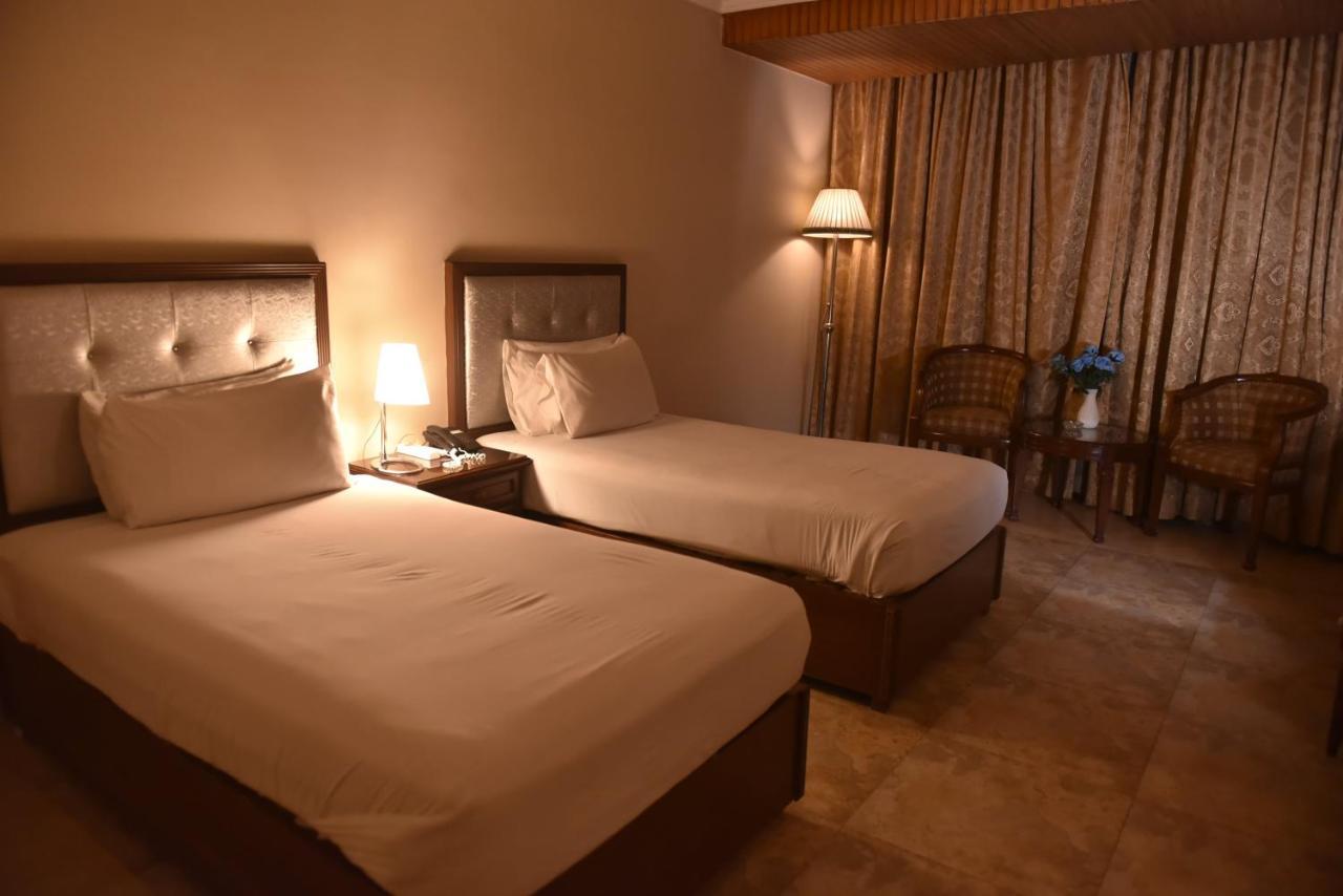 Shalimar Tower Hotel Лахор Экстерьер фото