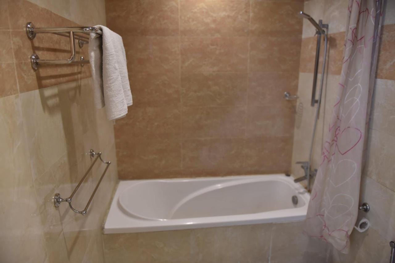 Shalimar Tower Hotel Лахор Экстерьер фото