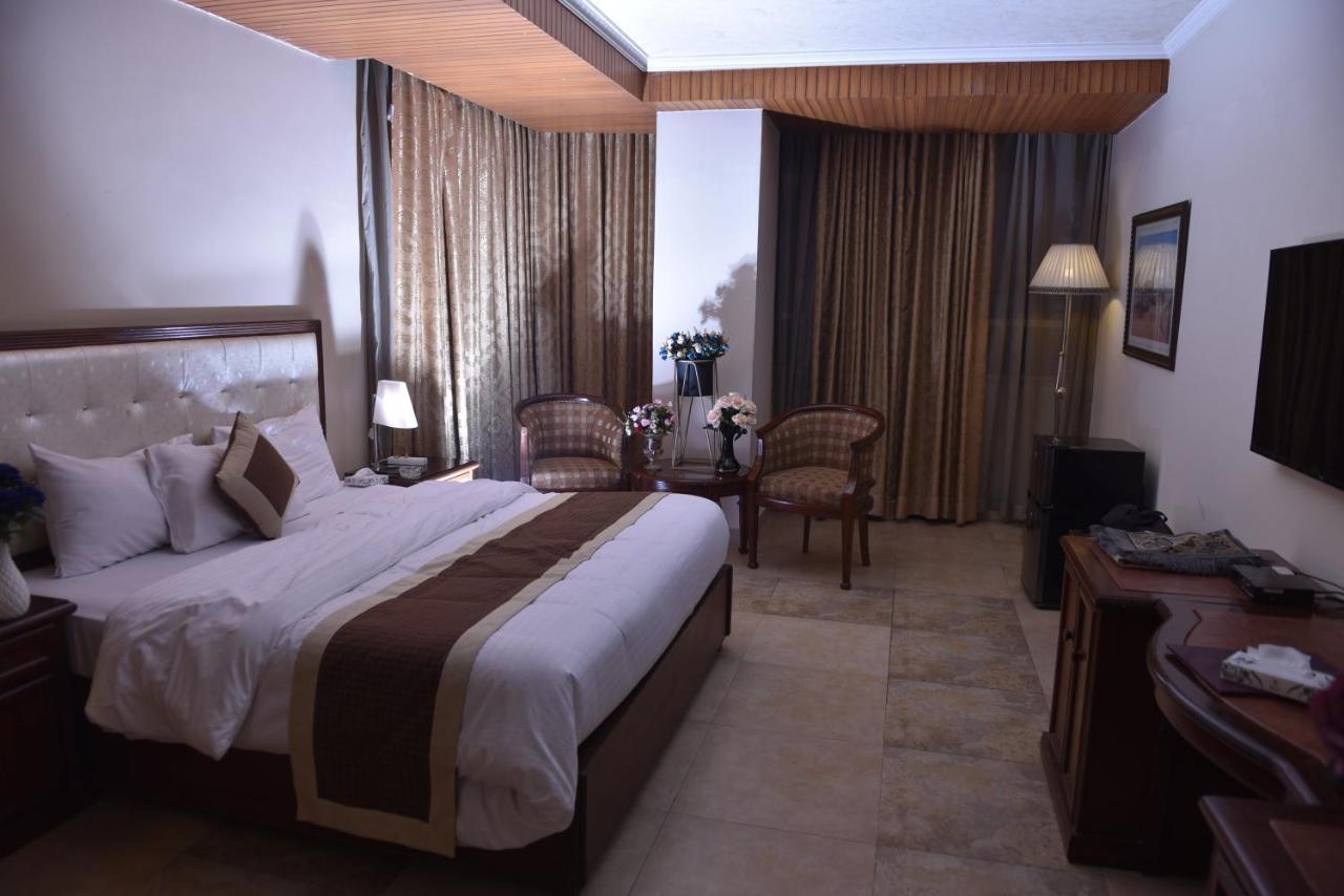 Shalimar Tower Hotel Лахор Экстерьер фото