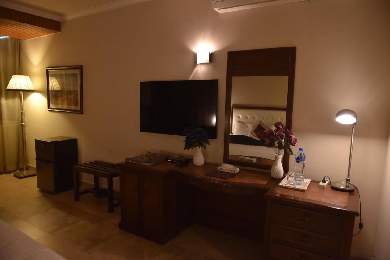 Shalimar Tower Hotel Лахор Экстерьер фото